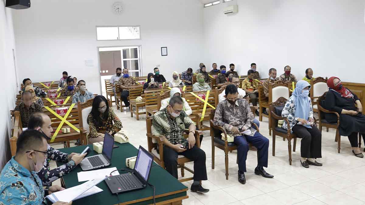 rapat2